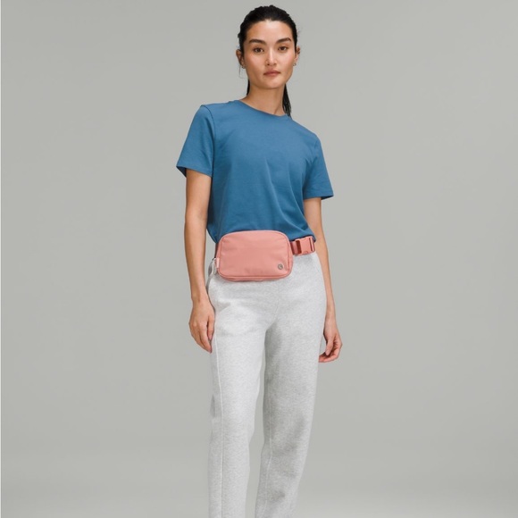 Lululemon Pink Pastel Everywhere Belt Bag - Picture 2 of 6